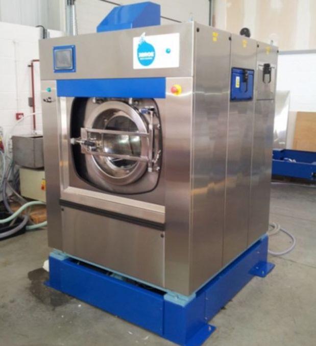 Maşina de spălat care consumă doar un pahar cu apă!