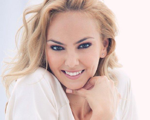 Roxana Ionescu, &icirc;nfloritoare! Vedeta are un nou iubit