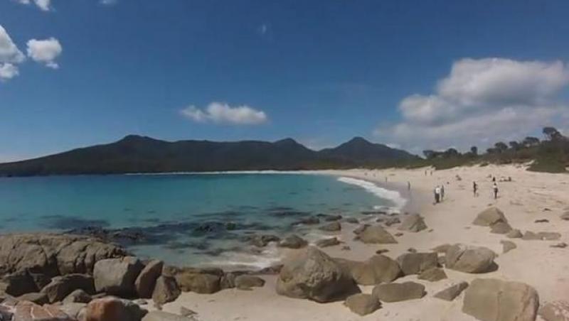 VIDEO: Descoperire INCREDIBILĂ: Iată ce au găsit oamenii de ştiinţă pe o plajă!