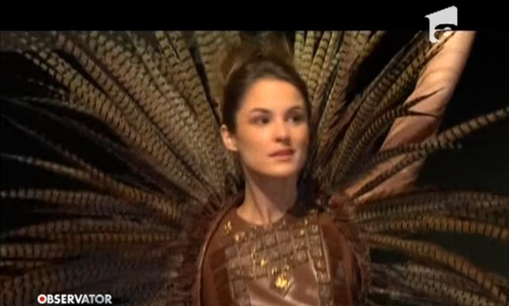 Prezentare de modă cu rochii din ciocolată