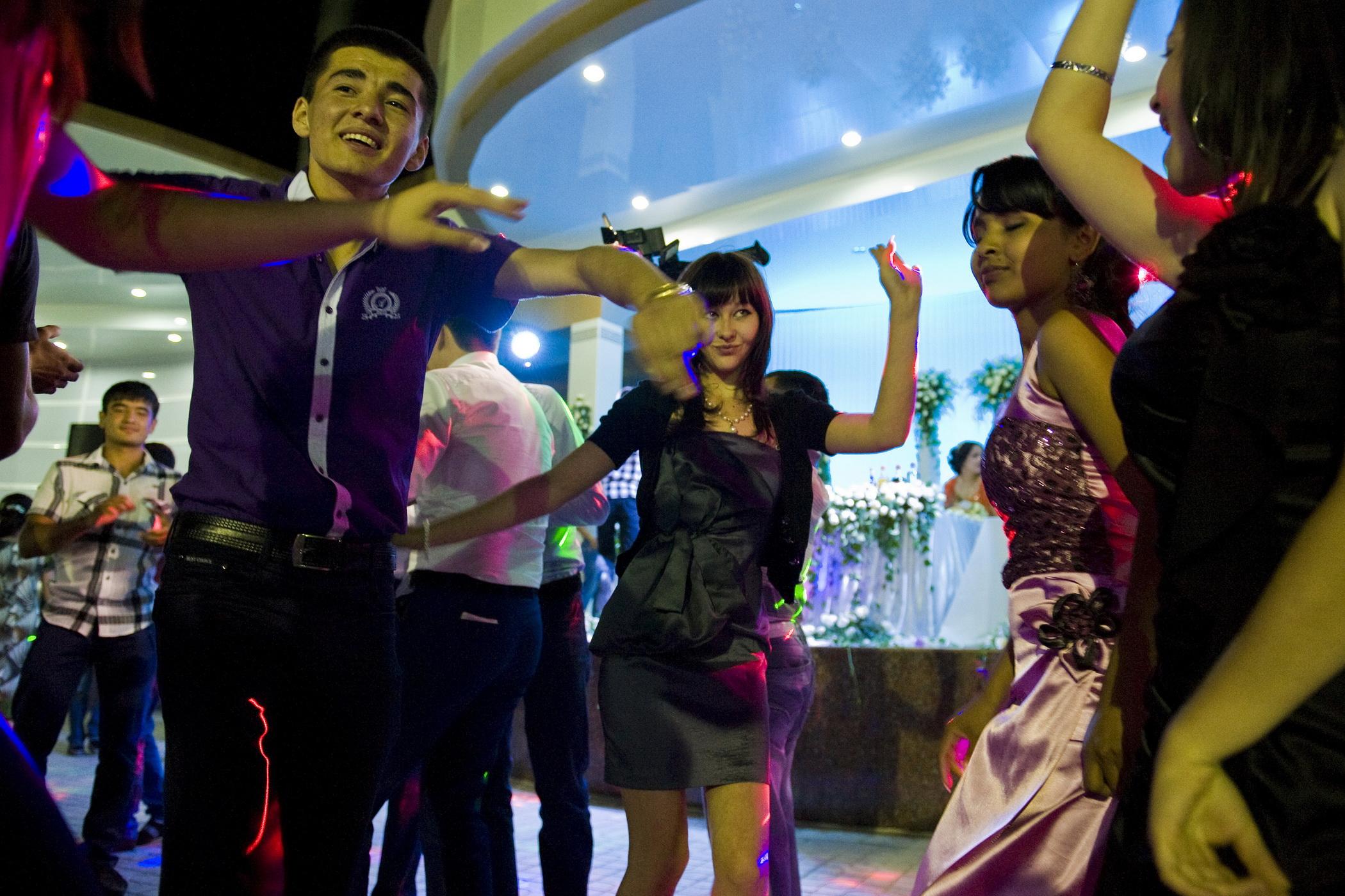 Balul ciobanilor din Ţara B&acirc;rsei