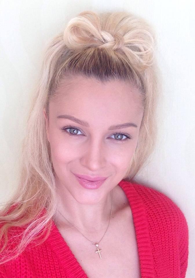 Lora le-a făcut un cadou inedit fanilor: 200 de ani de viață &icirc;n plus