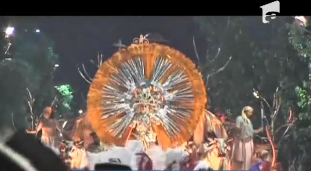 Spectacol de culoare la carnavalul de la Rio