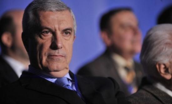 A plecat Crin, a venit Călin. Parlamentarii l-au ales pe Călin Popescu Tăriceanu la şefia Senatului