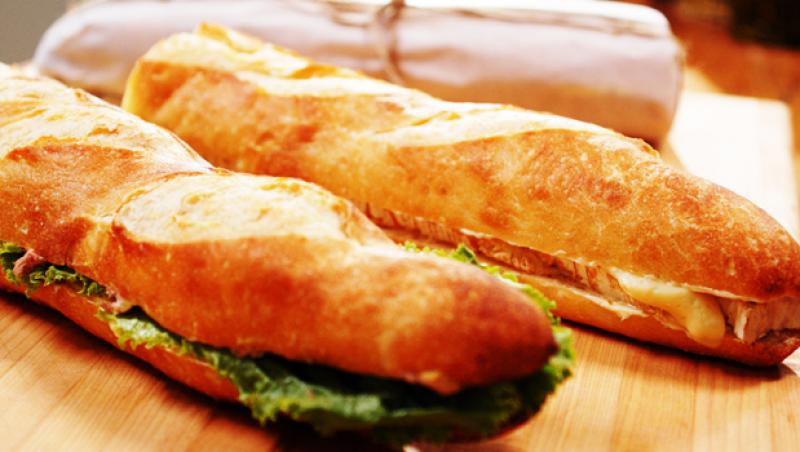 Rețeta lui Vlădutz: Baghetă rustică înobilată cu brânzeturi
