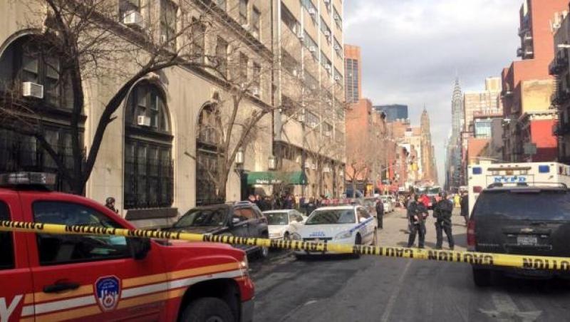 VIDEO: O explozie a pus la pământ un bloc din New York! Doi oameni au murit şi cel puţin 20 au fost răniţi