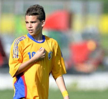 Steaua &icirc;l poate avea din nou pe Hagi... pe micul Hagi! Ianis, tentat de-o mutare &icirc;n Ghencea