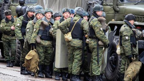 Armata rusă spune că ar putea începe războiul în Crimeea