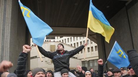 Zi decisivă pentru viitorul Crimeei. A ÎNCEPUT referendumul privind alipirea la Rusia