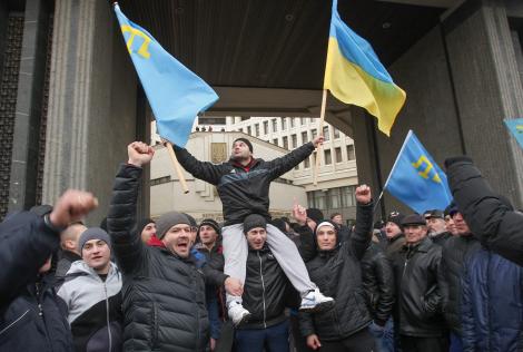 Naţionaliştii ucrainieni fac apel la "înarmarea de urgenţă" a cetăţenilor