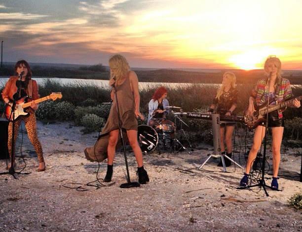 Fetele de la Blackxy Girls vor să cucerească topurile muzicale: Au un single nou