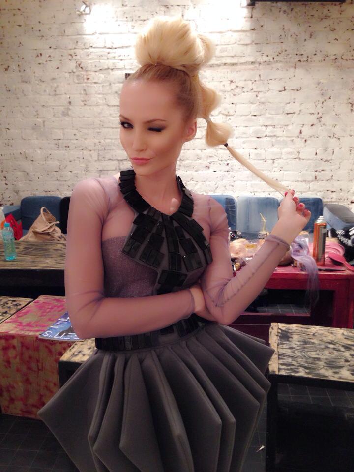 Octavia Geamănu, vedeta unui pictorial nonconformist