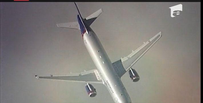 "Norocul" le pică din avion