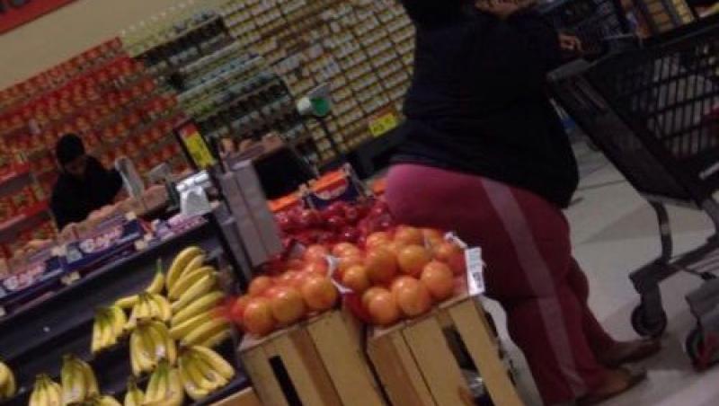 FOTO: Magazinul ăsta nu va mai vinde niciodată fructe! Gestul SCÂRBOS al unei cliente