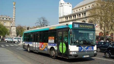 Umilință supremă! Un român nu a fost lăsat să urce în autobuz, la Paris