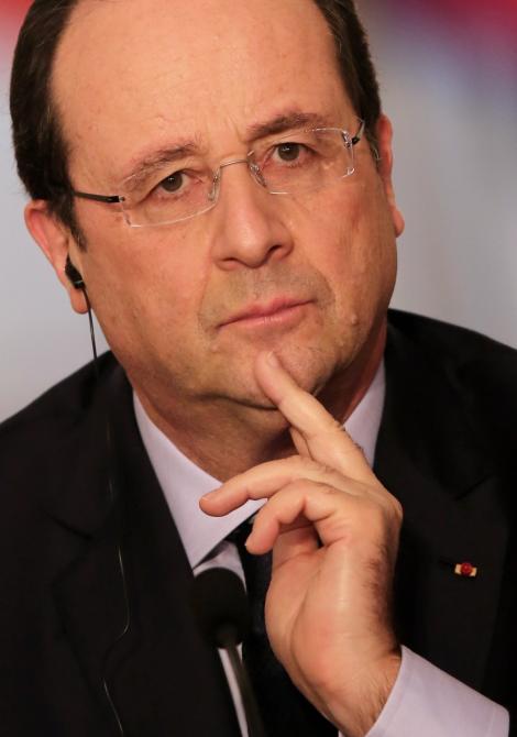 Amanta lui François Hollande, despăgubiri de 15.000 de euro de la publicaţia care a dezvăluit relaţia