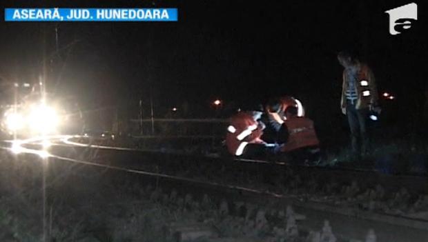 Un utilaj de intervenţie la calea ferată a pornit pe şine fără mecanic la bord!