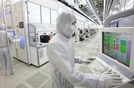 Un nou angajat decedat la o fabrică Samsung, din greşeală