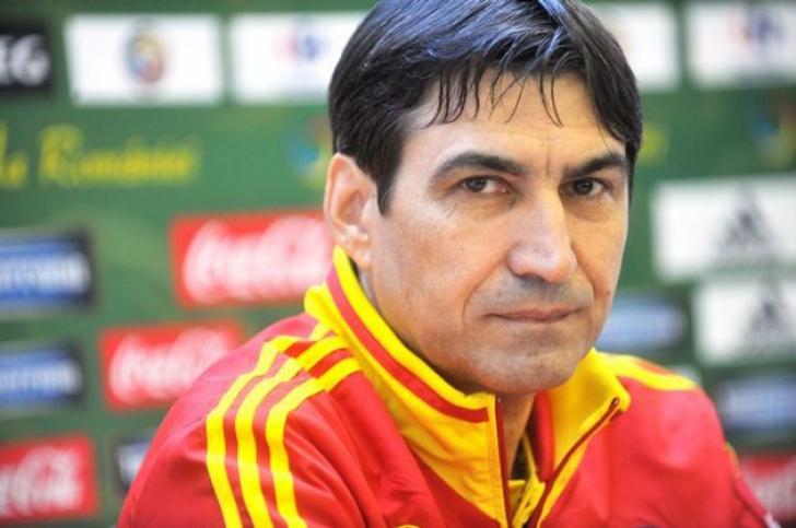 Vica, &icirc;n culmea fericirii! Victor Piţurcă şi-a scos fiul &icirc;n oraş