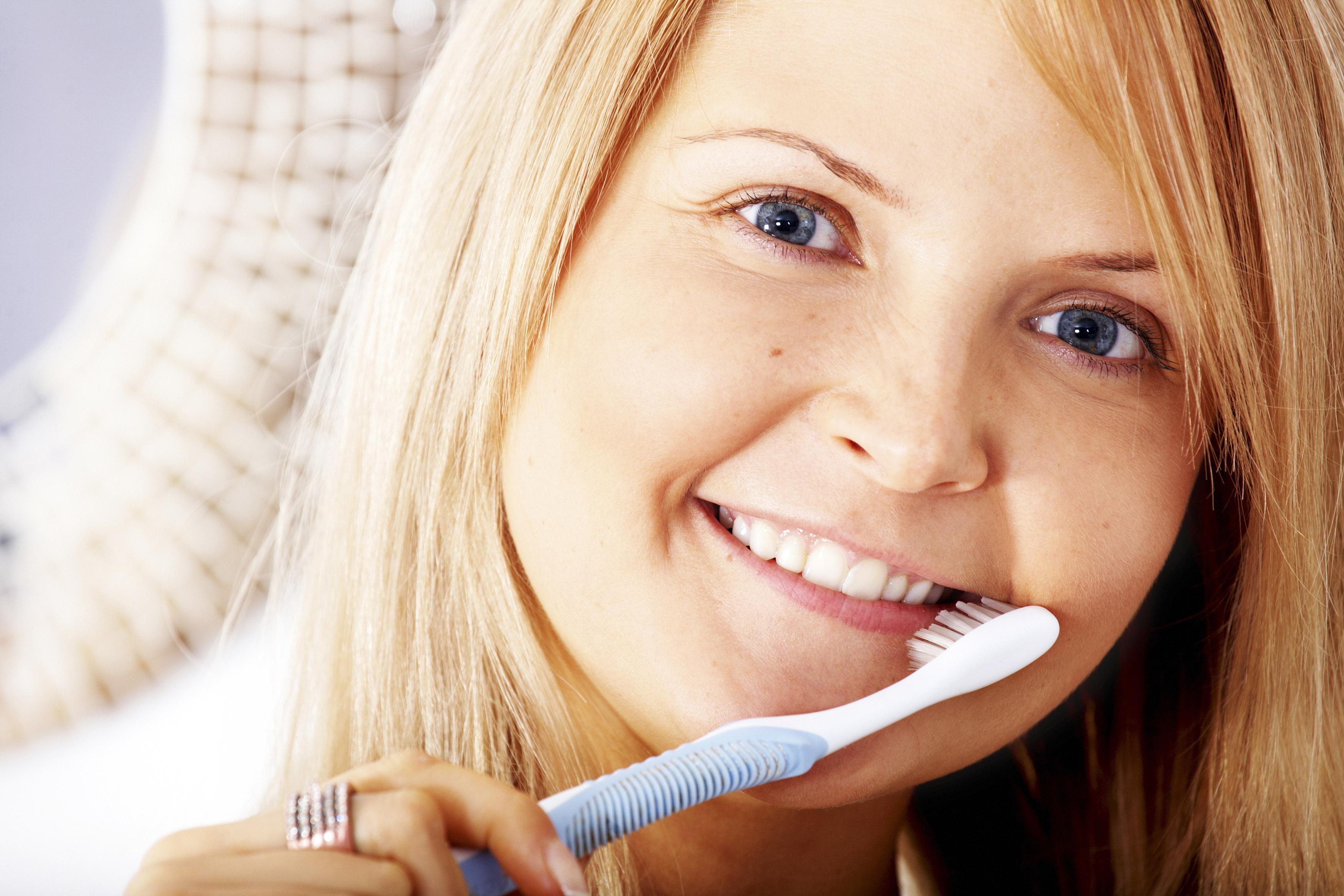 Atenție! Pericolele ascunse din apa de gură