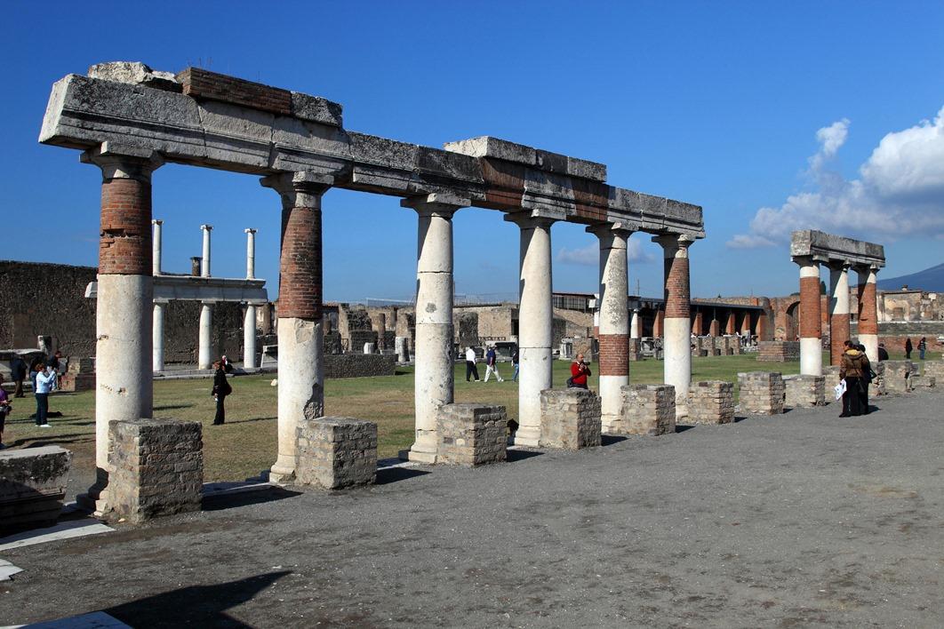 Oraşul-muzeu Pompei, &icirc;n pericol din cauza ploilor torenţiale