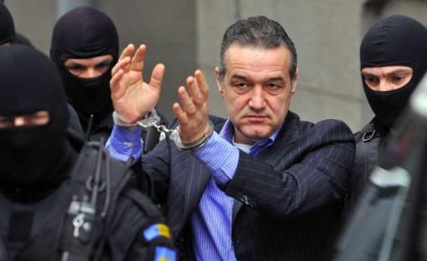 Gigi Becali a declarat război statului român!