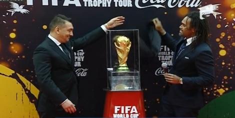 Trofeul Cupei Mondiale FIFA 2014 a sosit în Bucureşti