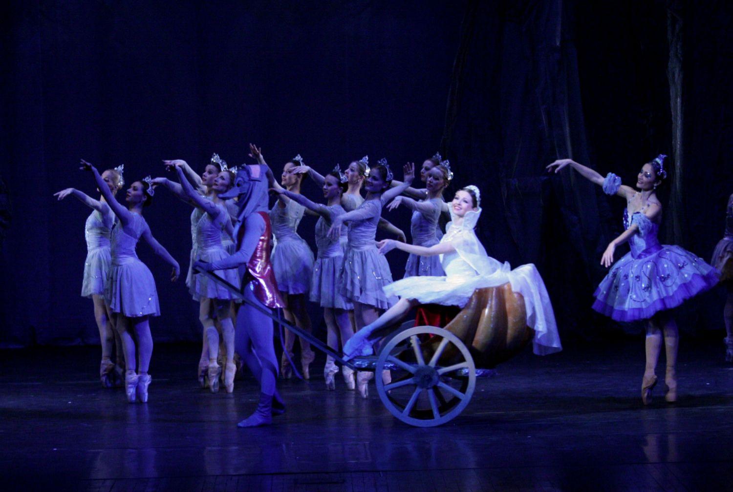 Din 8 Martie, baletul "Cenuşăreasa", în coregrafia lui Mihai Babuşka, revine pe scena Operei Naţionale Bucureşti