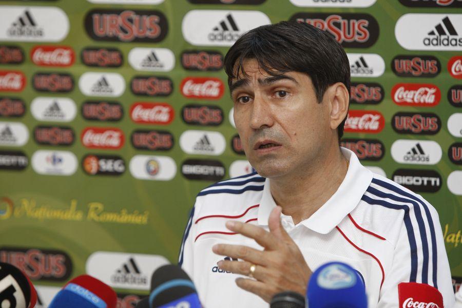 Victor Piţurcă aşteaptă alegerile pentru preşedinţia FRF să vadă dacă va răm&acirc;ne selecţioner