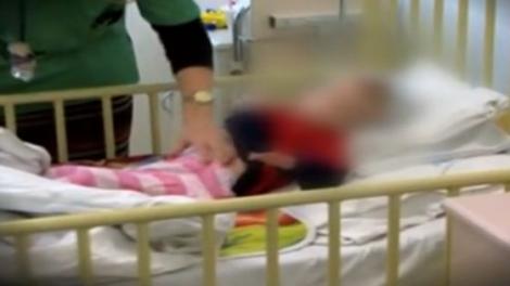 Fetiţa subnutrită din Vaslui face primii paşi spre recuperare