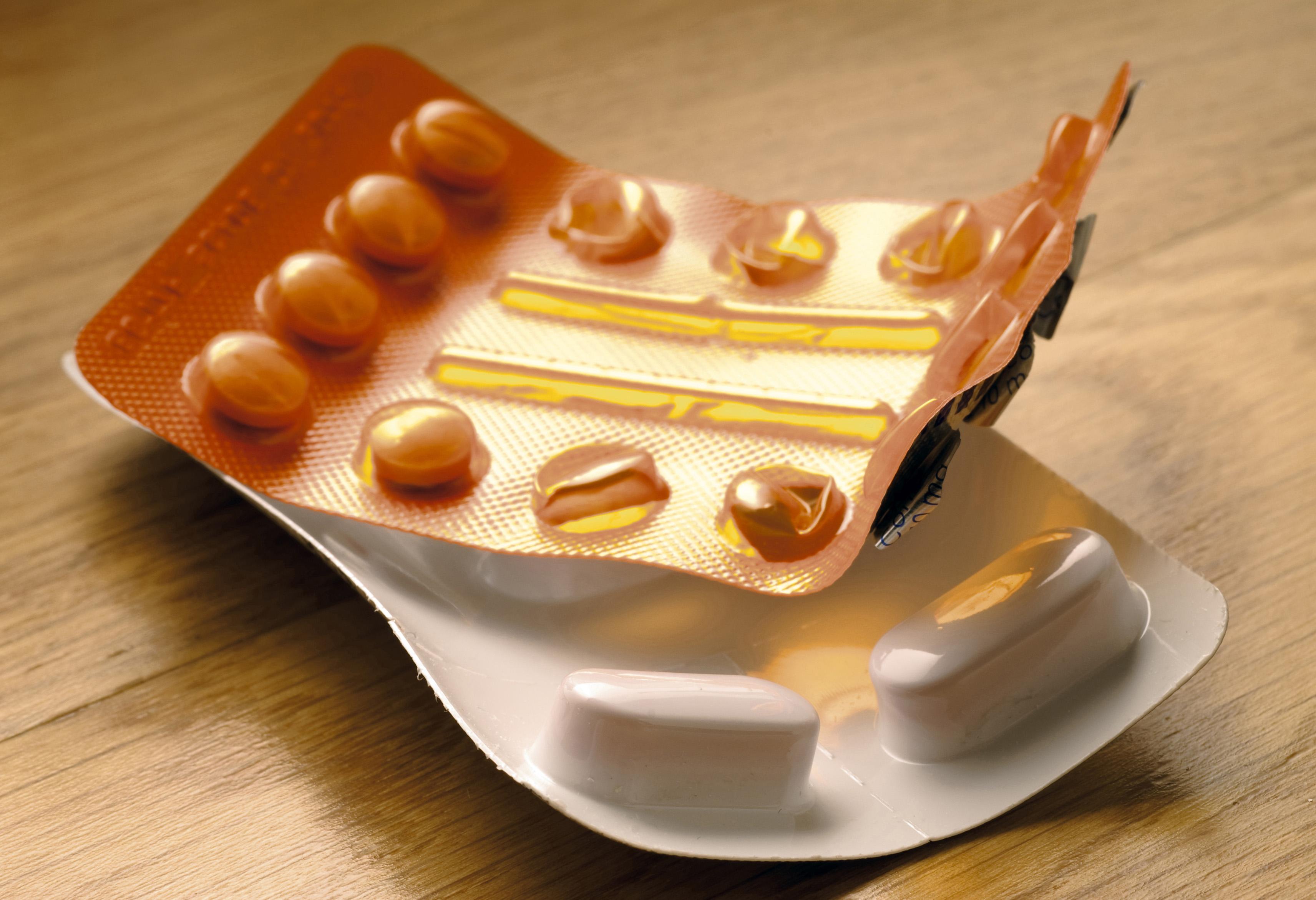 ATENŢIE! Un nou pericol p&acirc;ndeşte femeile care iau anticoncepţionale!