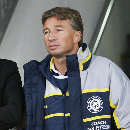 Dan Petrescu şi-ar putea &icirc;ndeplini visul! O echipă din Premier League &icirc;l vrea
