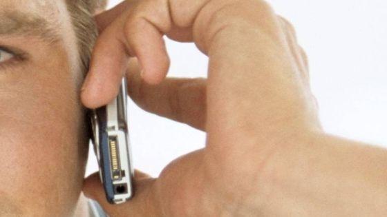 Tot mai mulţi oameni păcăliţi prin intermediul telefonului