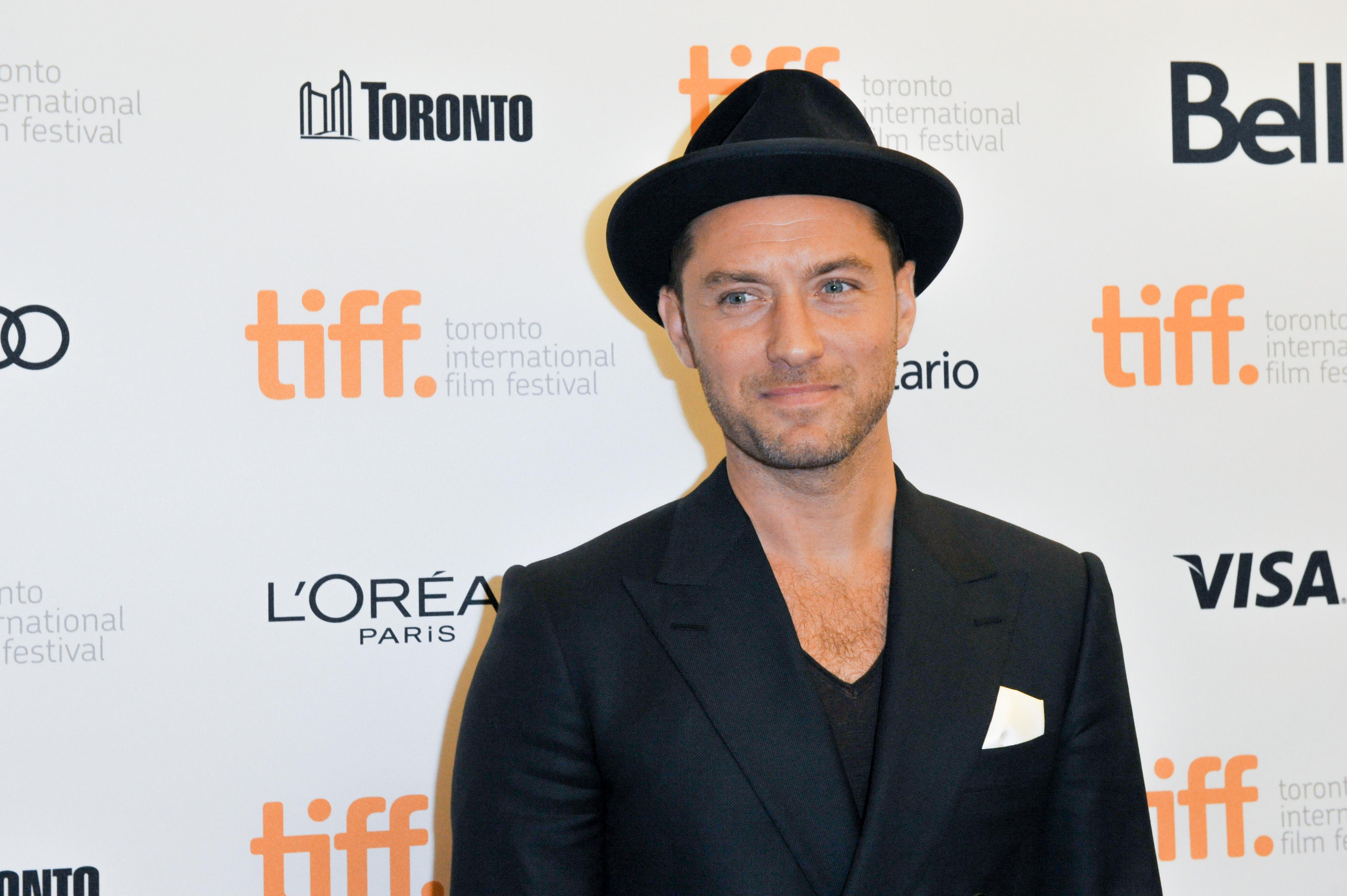 Jude Law,  refuzat de o unguroaică apetisantă