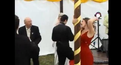 VIDEO! Cele mai amuzante faze de la nunţi