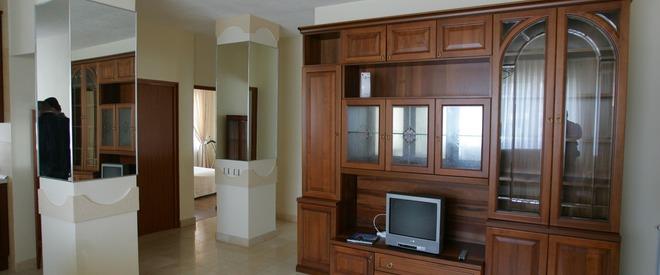 Mobila rom&acirc;nească este renumită &icirc;n Italia