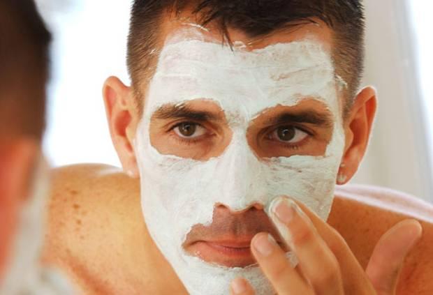 &Icirc;ngrijire masculină! Au apărut cabinetele cosmetice pentru bărbaţi