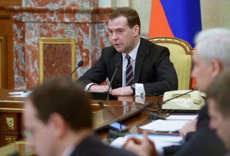 Dmitri Medvedev: Ucraina este în pragul unui război civil