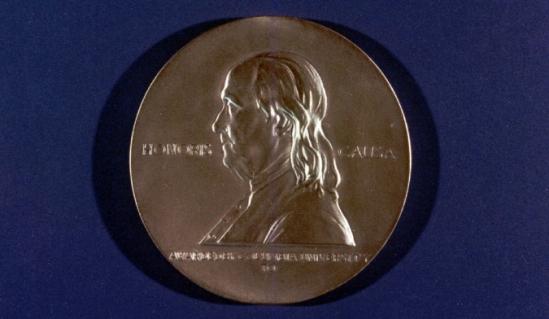 Edward Snowden le-a adus premiul Pulitzer publicaţiilor The Guardian şi Washington Post