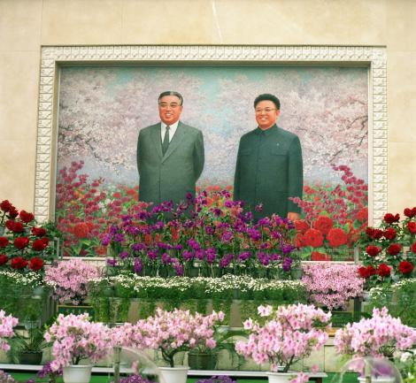 Ceremonie impresionantă cu ocazia implinirii a 102 ani de la naşterea lui Kim Ir-sen
