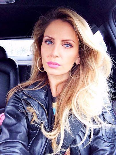 Andreea Bănică, deprimată de ploaia de afară!