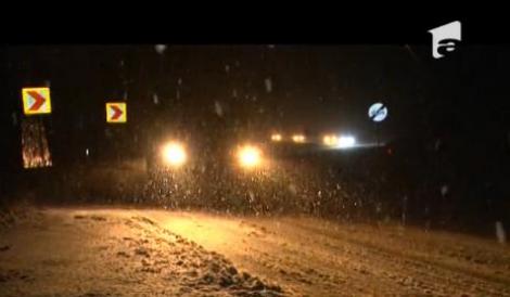 Mai multe drumuri naţionale din Prahova şi Braşov, blocate din cauza zăpezii
