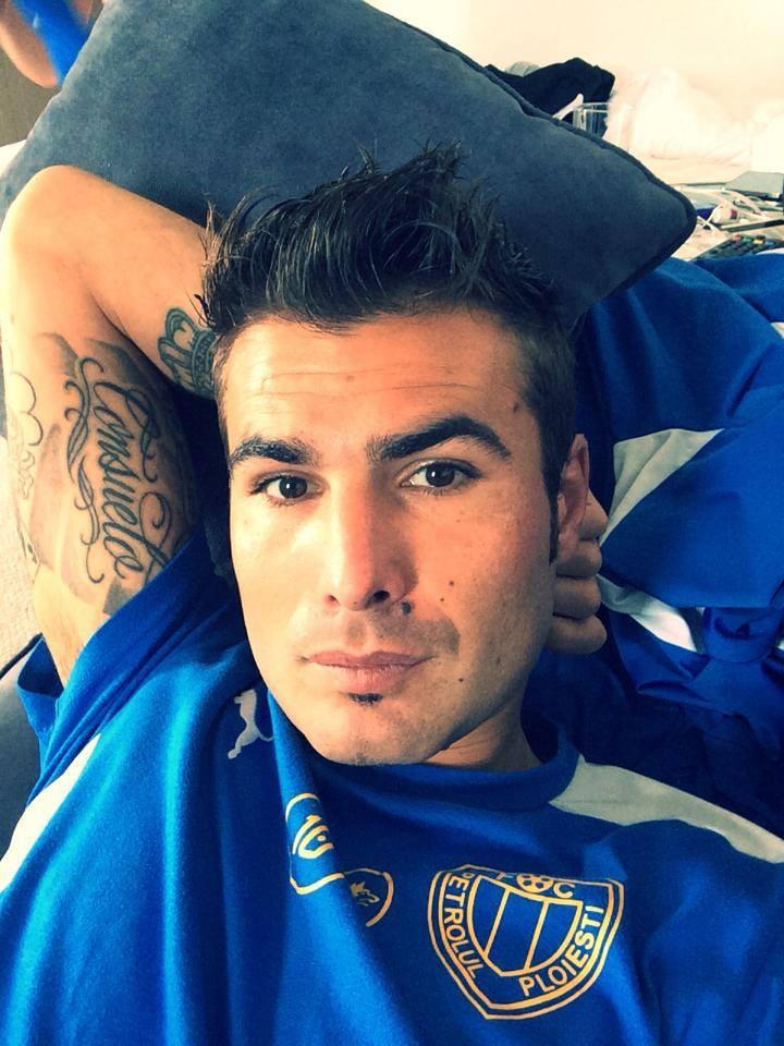 Ce nu face Mutu pentru Consuelo? Tatuaj cu dedicație specială, la două m&acirc;ini!