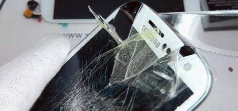 Test de anduranţă: Galaxy S5 vs HTC One M8 vs iPhone 5S vs Nexus 5