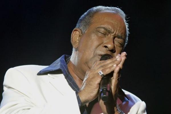 TRAGEDIE! O mare voce a lumii a murit &icirc;ntr-un accident de maşină