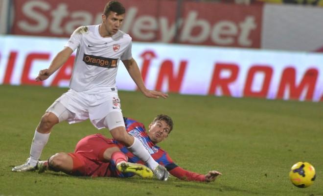 Steaua se califică &icirc;n finala Cupei Rom&acirc;niei, după 6-3 la general &icirc;n confruntarea cu Dinamo