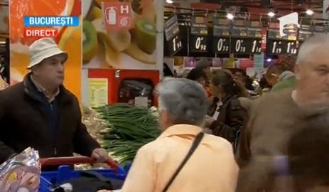 E HAOS &icirc;n magazine! Rom&acirc;nii fac ultimele cumpărături pentru Paște