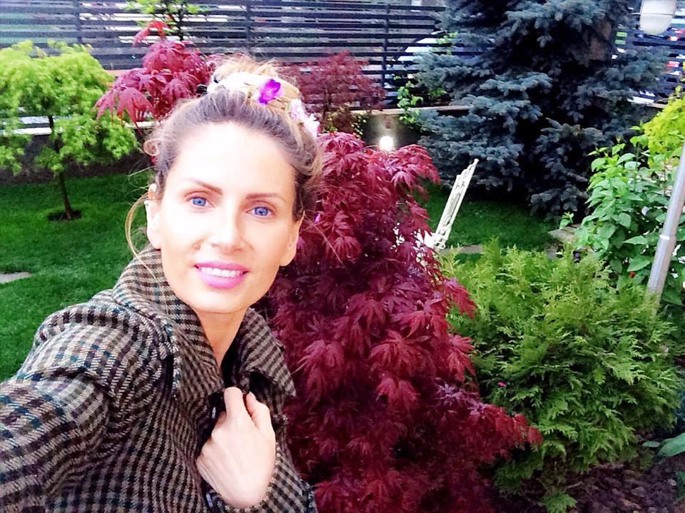 FOTO! Andreea Bănică, fără pic de machiaj!