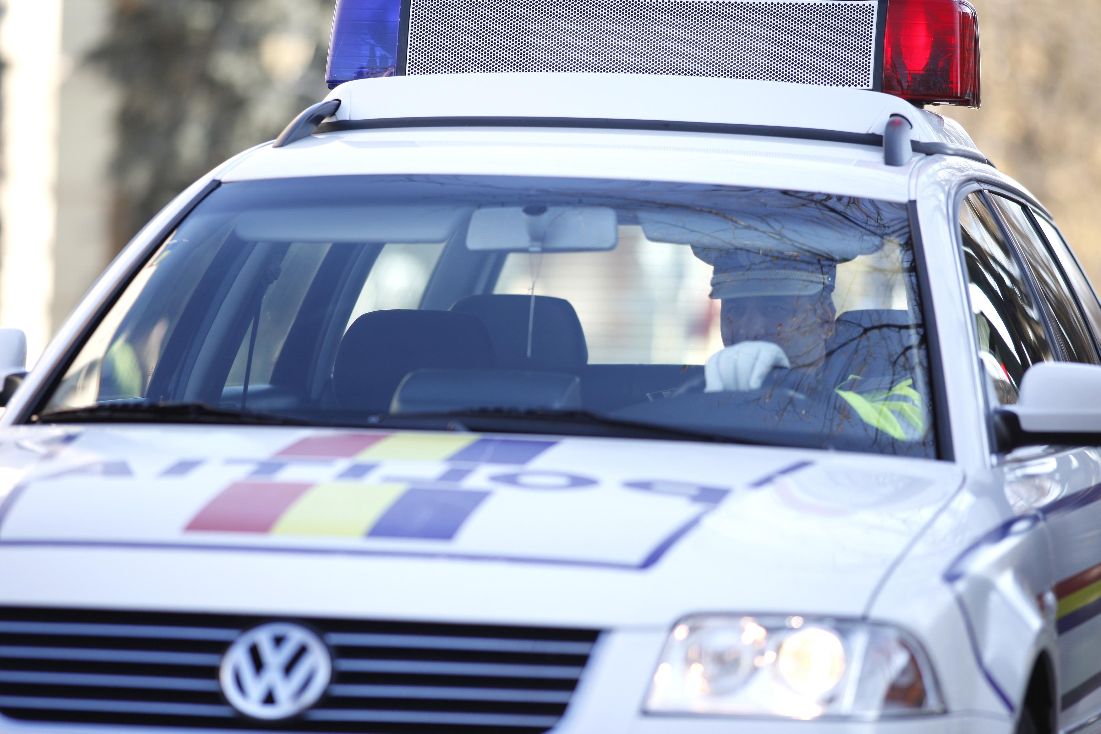 Cum poate fi posibil aşa ceva? Un şef de la Poliţia Rutieră a fost prins cu permis fals