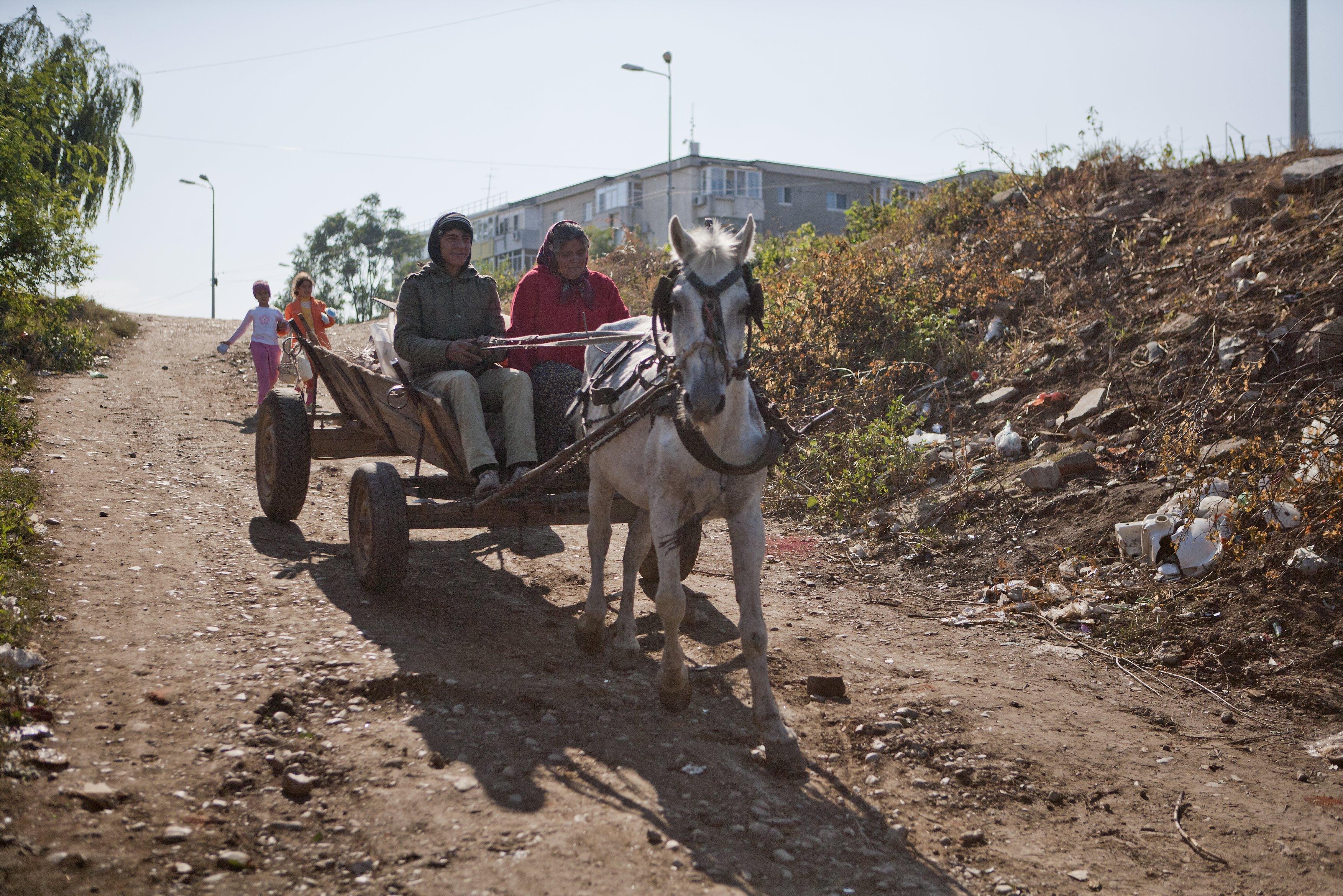 Romeo și Julieta de Meteor! Povestea lui Shakespeare se rescrie &icirc;ntr-un cartier de romi din Targu Jiu